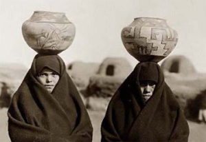 Zuni-women-1903 - Pueblos of New Mexico